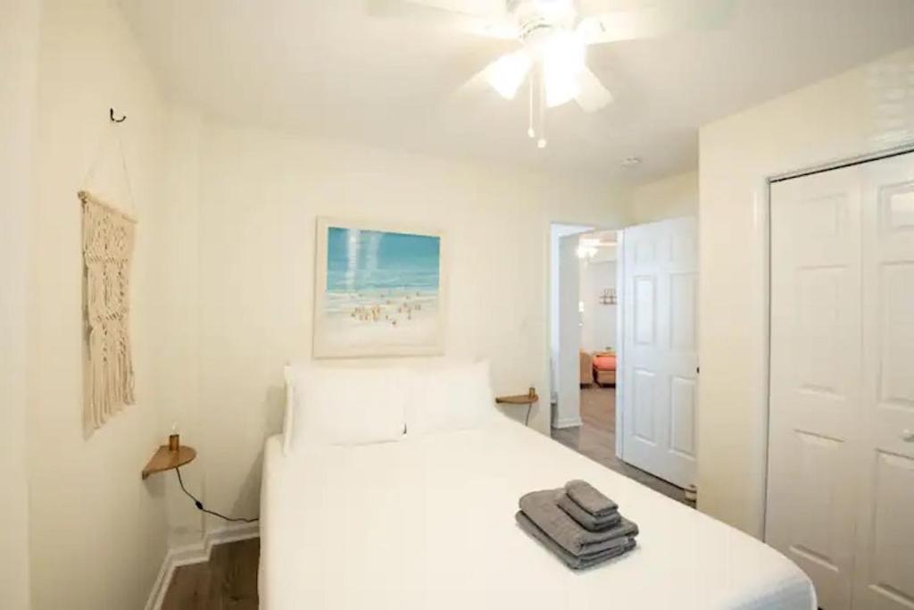 Beach Bum Bungalow Carolina Beach Exterior photo